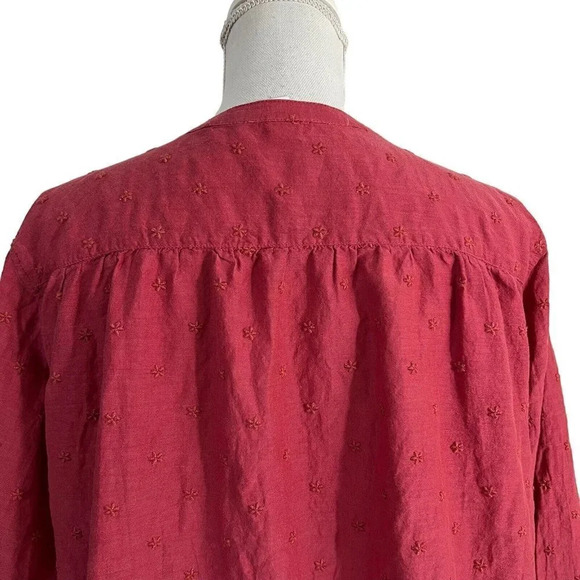 Old Navy Blouse Large Salmon Pink Button Up Flower Embroidered Stitching Detail - Picture 5 of 9